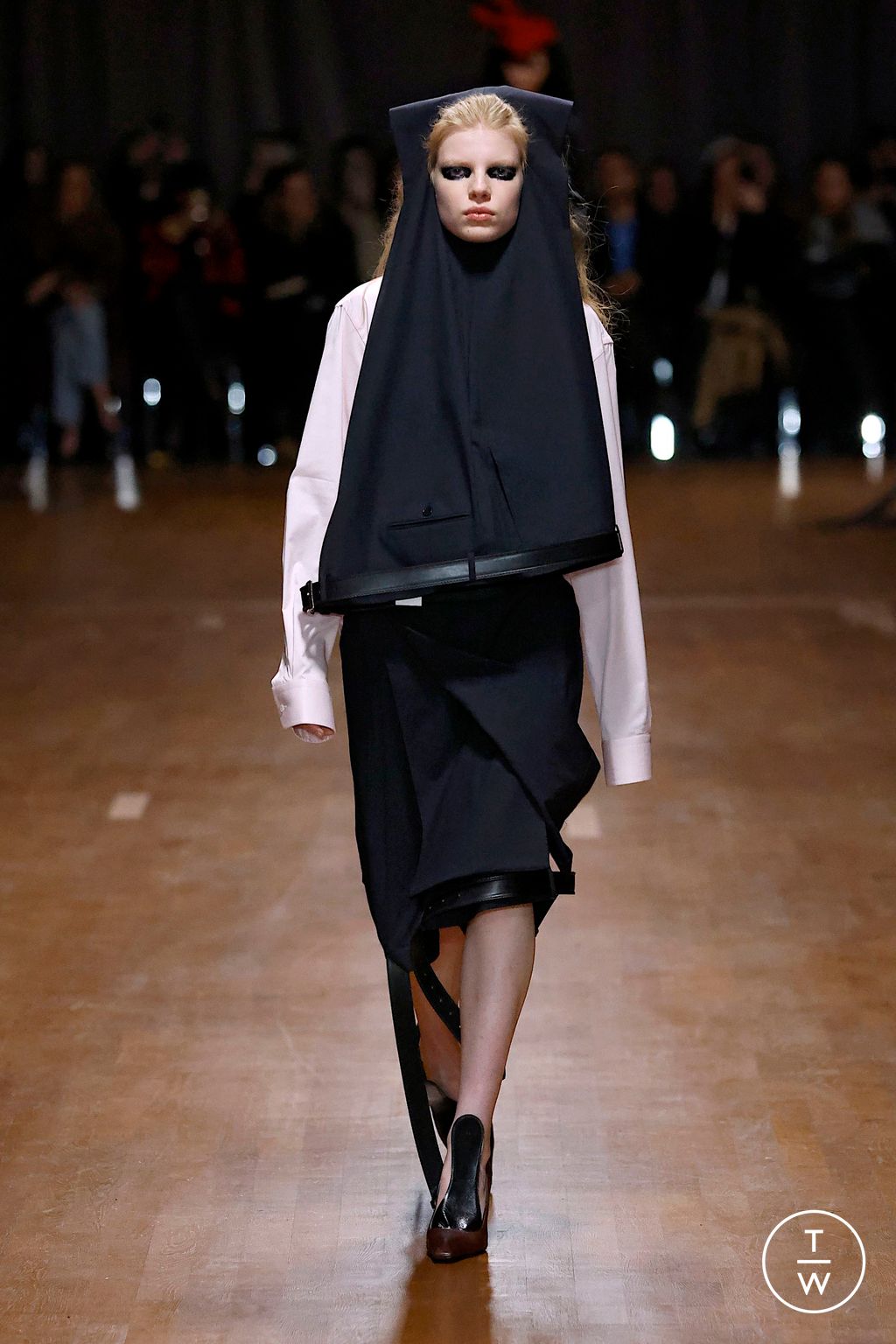 Fashion Week Paris Fall/Winter 2025 look 18 from the Hodakova collection womenswear