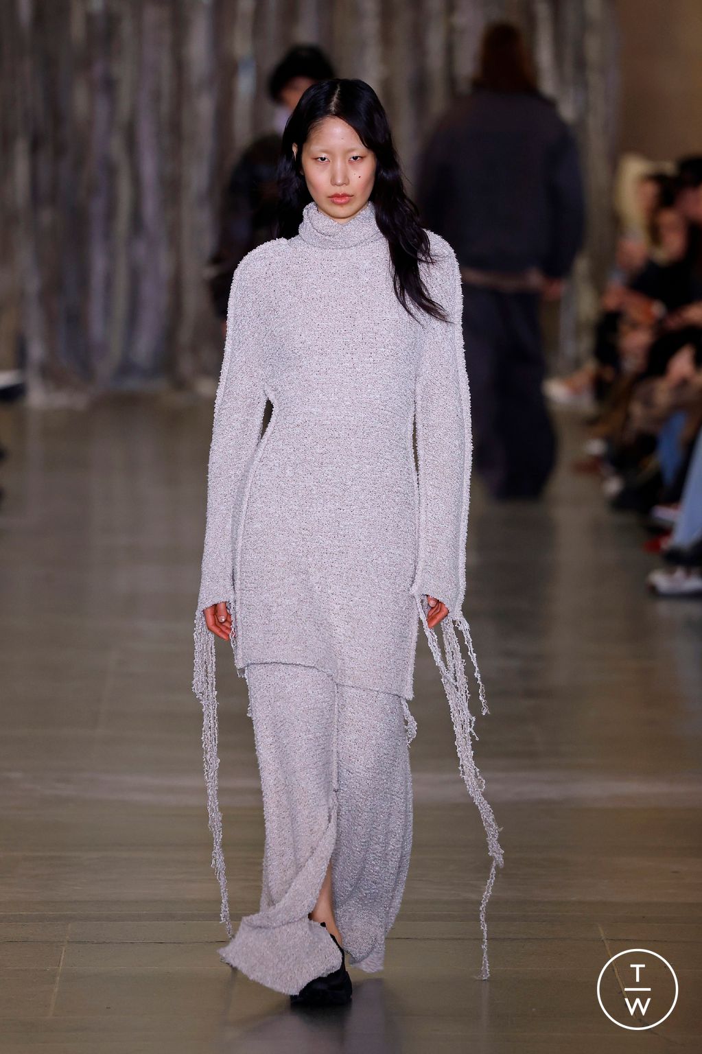 Fashion Week London Fall/Winter 2024 look 15 from the Holzweiler collection womenswear