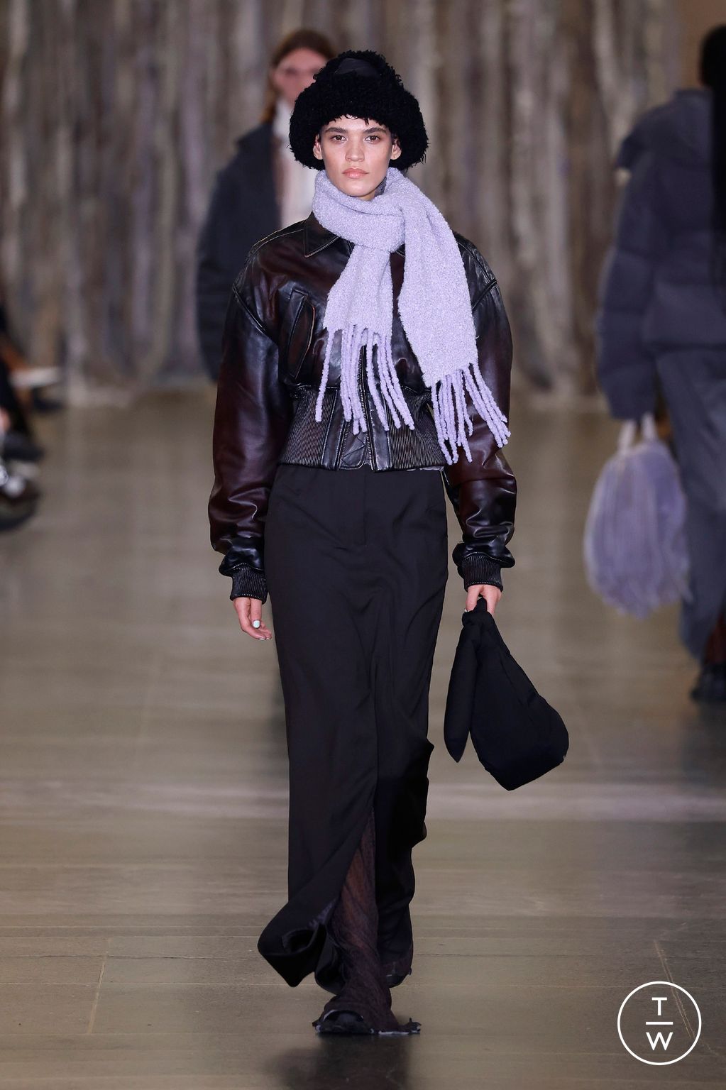 Fashion Week London Fall/Winter 2024 look 16 from the Holzweiler collection womenswear