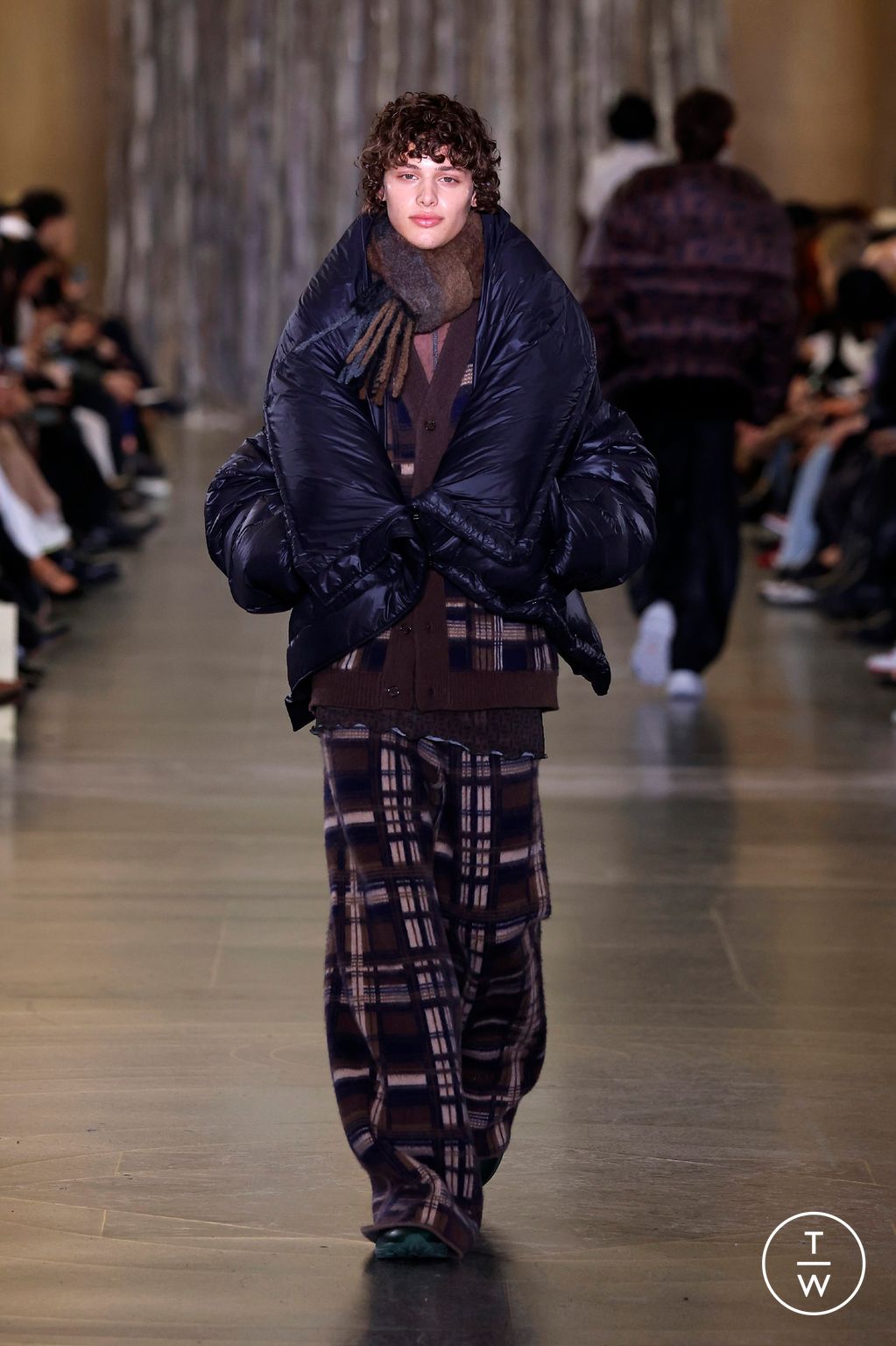 Fashion Week London Fall/Winter 2024 look 28 from the Holzweiler collection womenswear