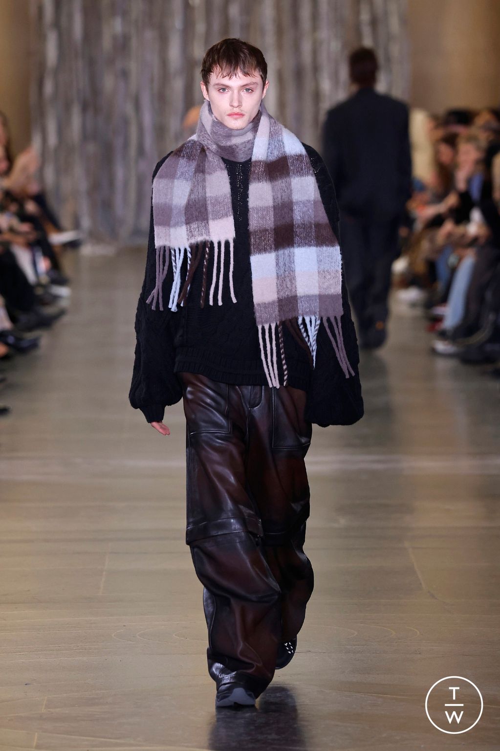 Fashion Week London Fall/Winter 2024 look 33 from the Holzweiler collection womenswear
