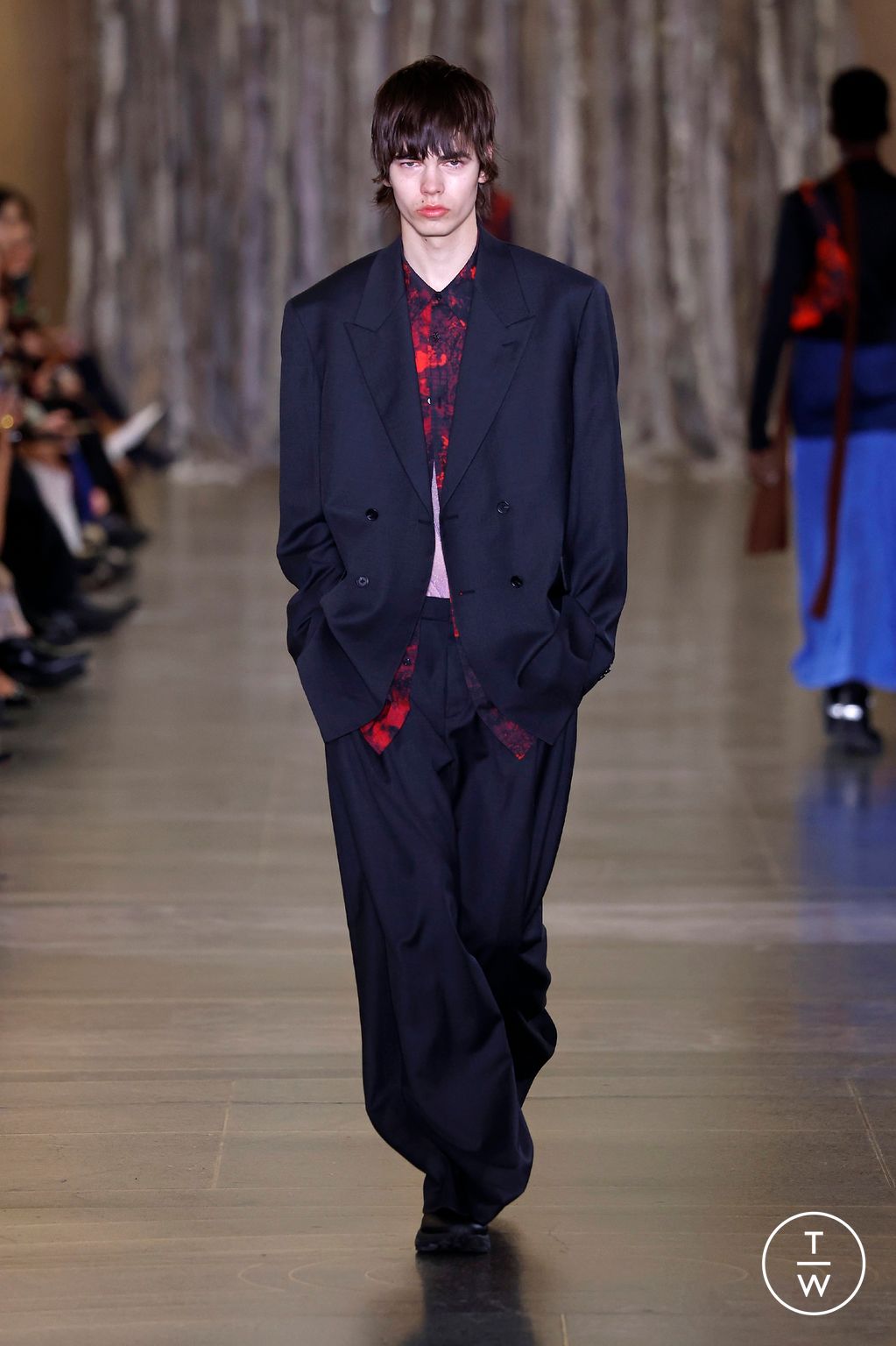 Fashion Week London Fall/Winter 2024 look 35 from the Holzweiler collection 女装