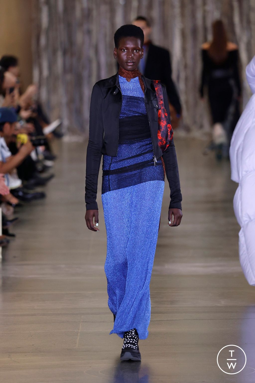 Fashion Week London Fall/Winter 2024 look 37 from the Holzweiler collection 女装