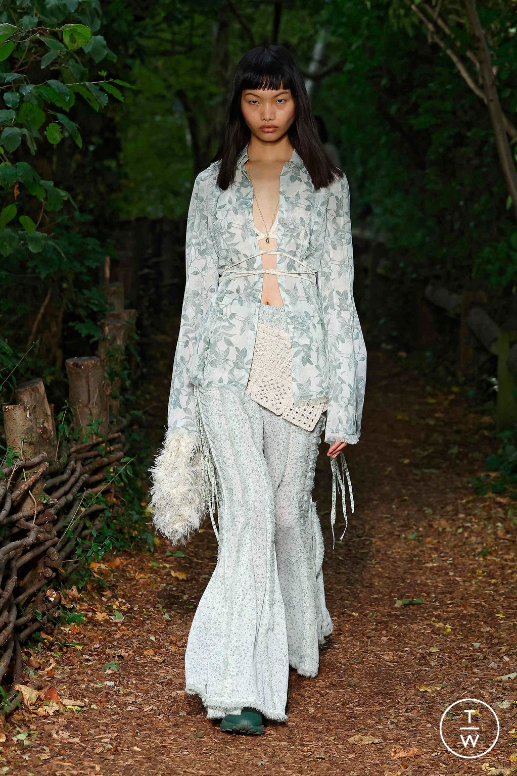 Fashion Week London Spring/Summer 2024 look 6 from the Holzweiler collection womenswear