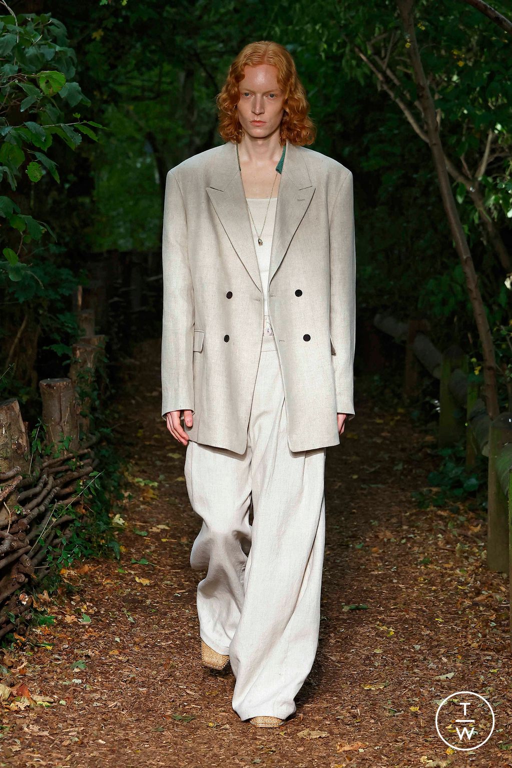 Fashion Week London Spring/Summer 2024 look 9 from the Holzweiler collection womenswear
