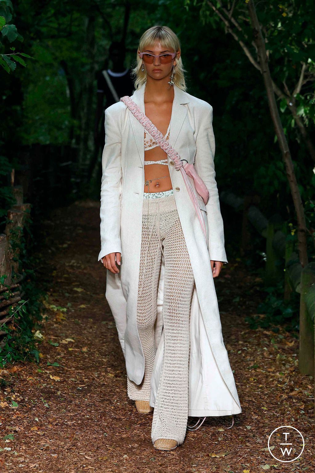 Fashion Week London Spring/Summer 2024 look 15 from the Holzweiler collection womenswear