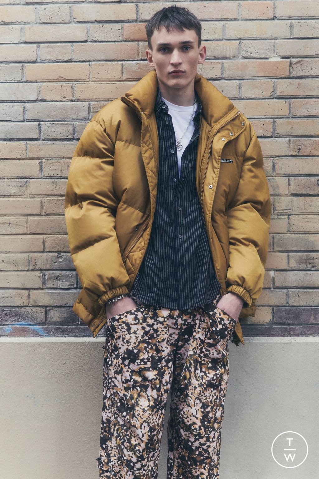 Fashion Week Paris Fall/Winter 2024 look 4 from the Isabel Marant collection menswear