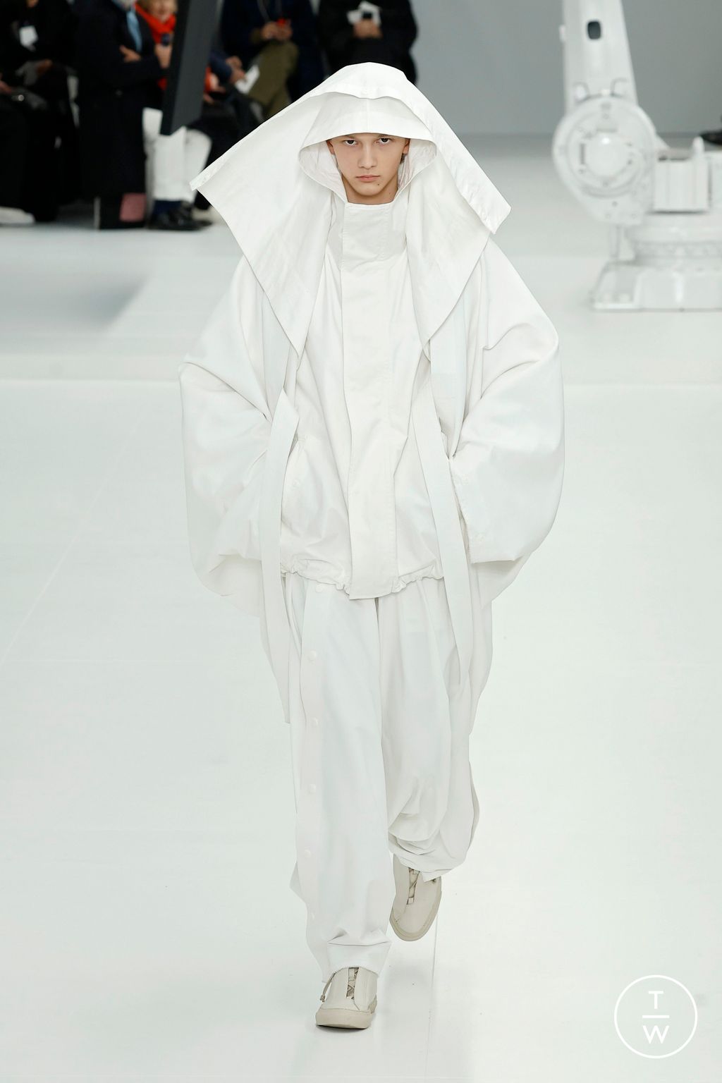 Fashion Week Paris Fall/Winter 2025 look 1 from the IM MEN collection menswear