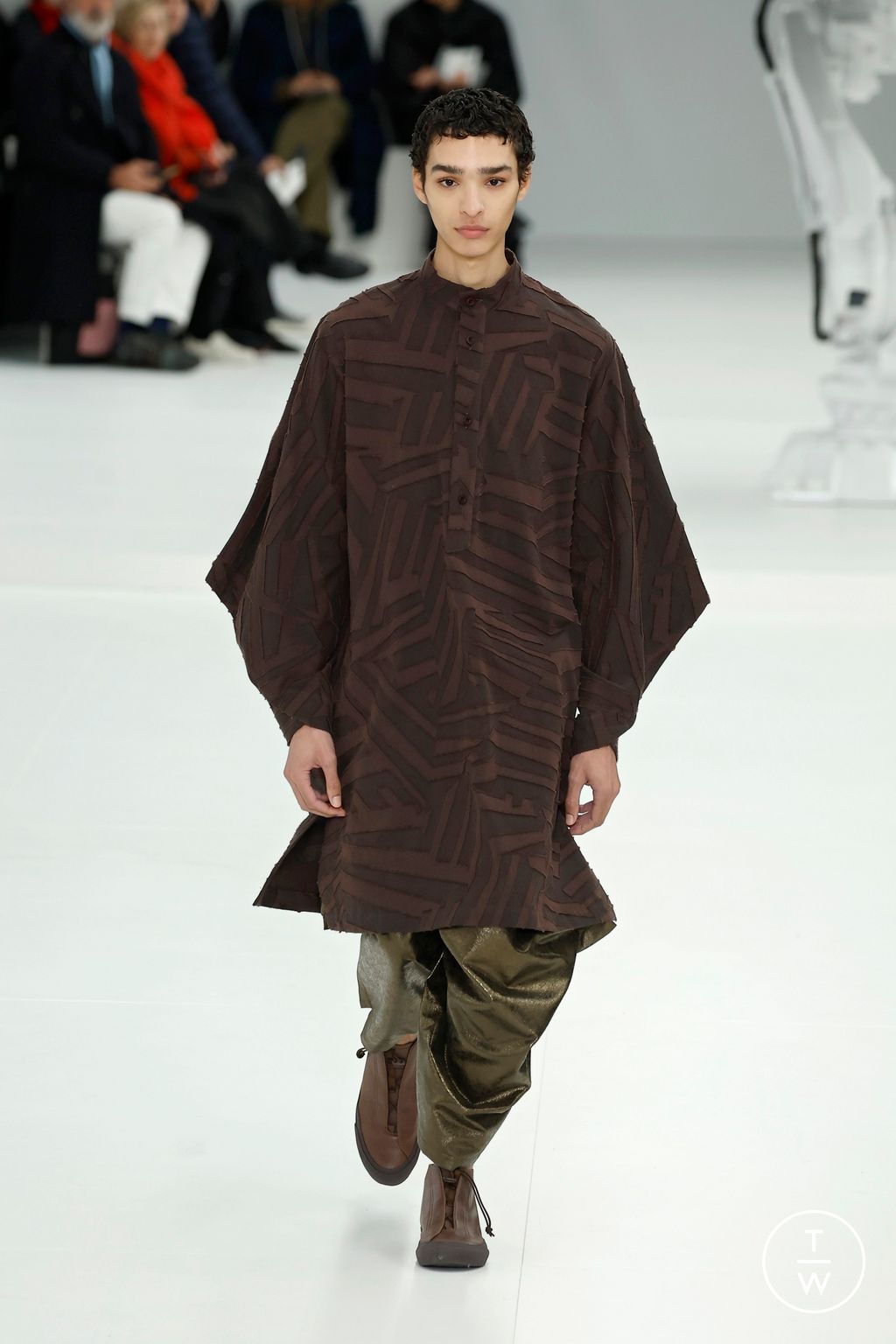 Fashion Week Paris Fall/Winter 2025 look 19 from the IM MEN collection 男装