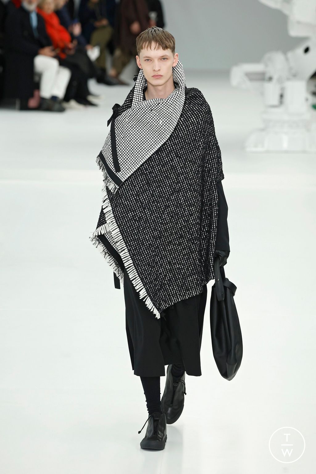 Fashion Week Paris Fall/Winter 2025 look 23 from the IM MEN collection menswear