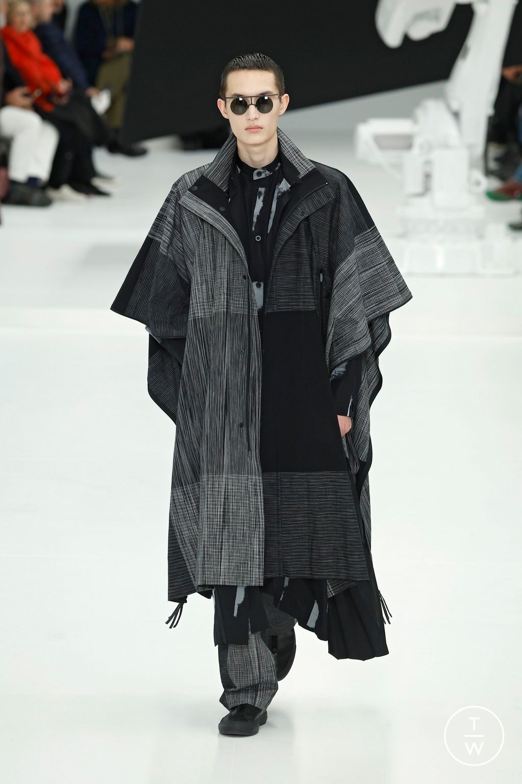 Fashion Week Paris Fall/Winter 2025 look 24 from the IM MEN collection menswear