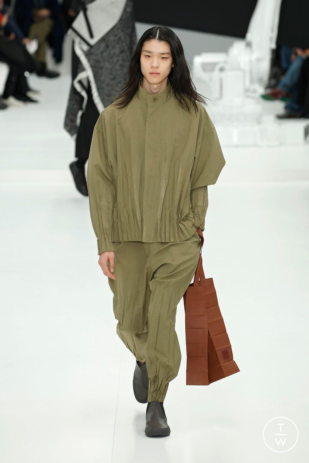 Fashion Week Paris Fall/Winter 2025 look 29 from the IM MEN collection menswear