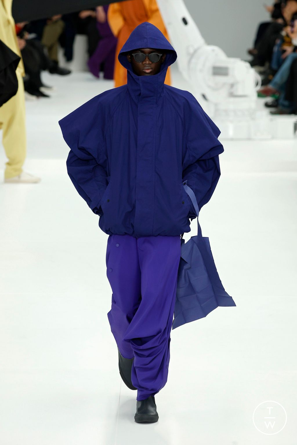 Fashion Week Paris Fall/Winter 2025 look 39 from the IM MEN collection menswear