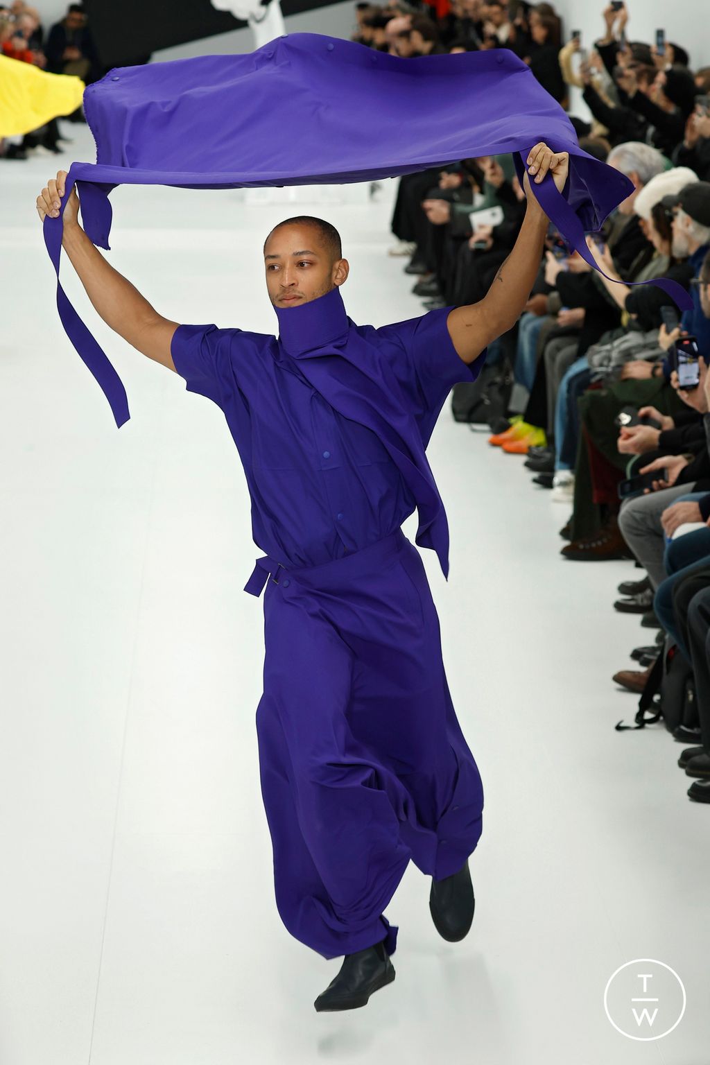 Fashion Week Paris Fall/Winter 2025 look 52 from the IM MEN collection 男装