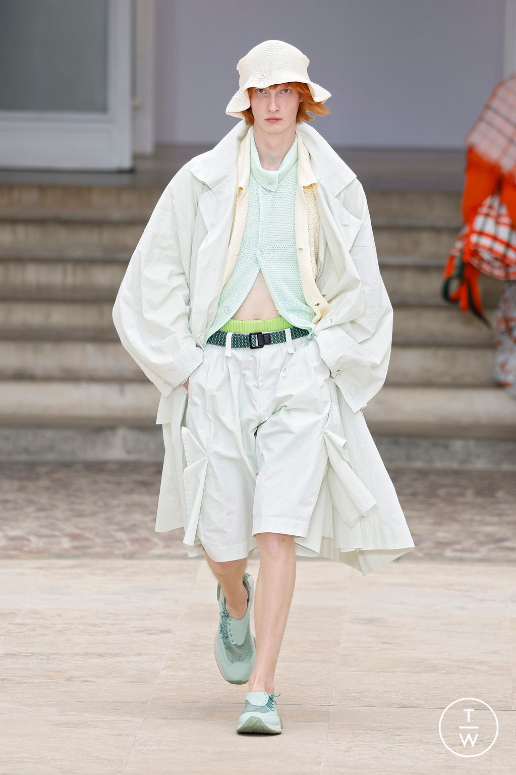 Fashion Week Paris Spring-Summer 2025 look 9 from the HOMME PLISSÉ ISSEY MIYAKE collection menswear