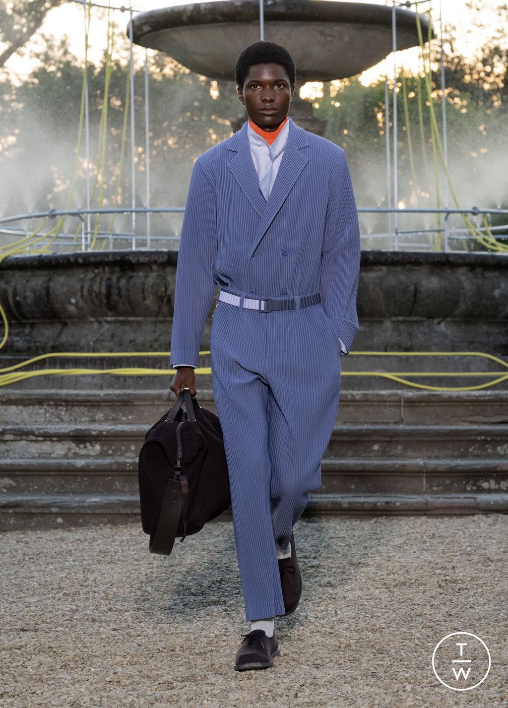 Fashion Week Florence - Pitti Spring/Summer 2026 look 5 de la collection Homme Plissé Issey Miyake menswear