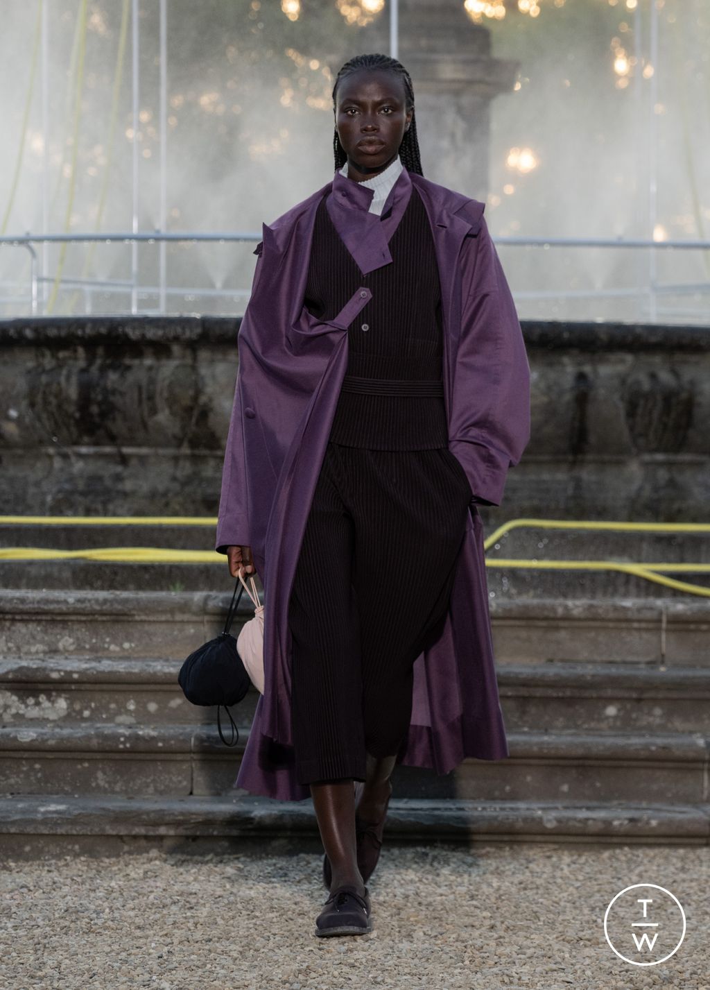 Fashion Week Florence - Pitti Spring/Summer 2026 look 12 de la collection Homme Plissé Issey Miyake menswear