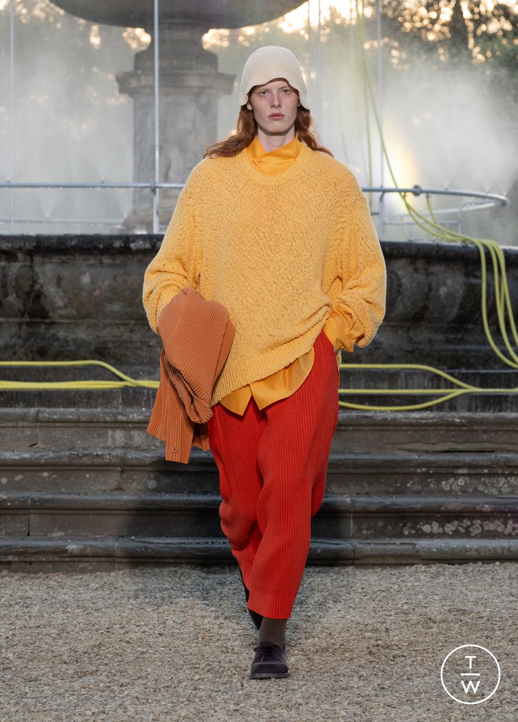 Fashion Week Florence - Pitti Spring/Summer 2026 look 14 de la collection Homme Plissé Issey Miyake menswear