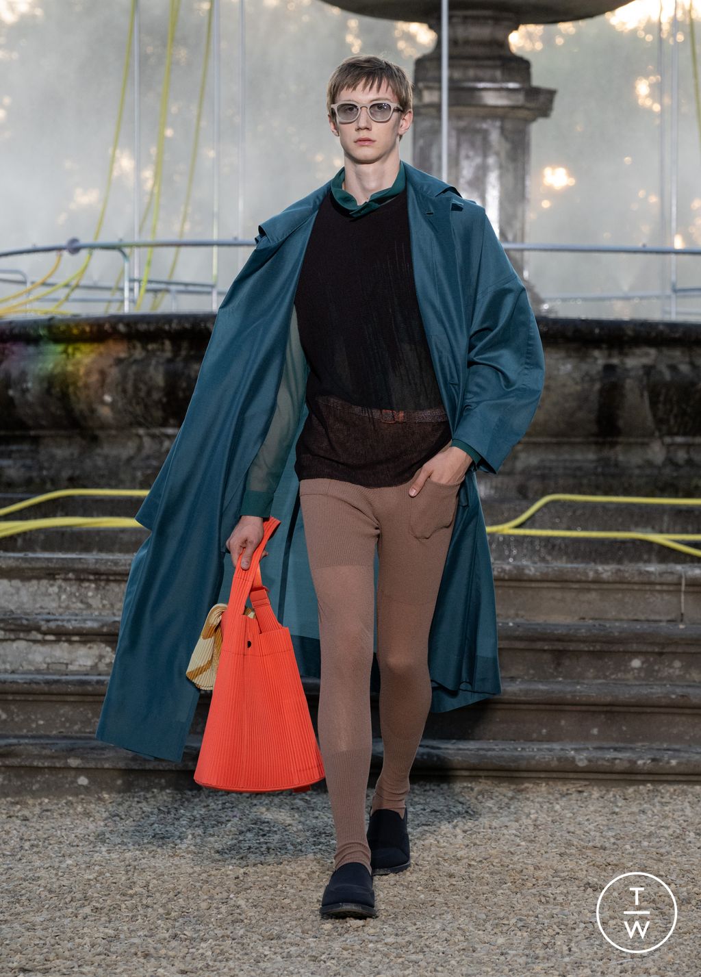 Fashion Week Florence - Pitti Spring/Summer 2026 look 25 de la collection Homme Plissé Issey Miyake menswear