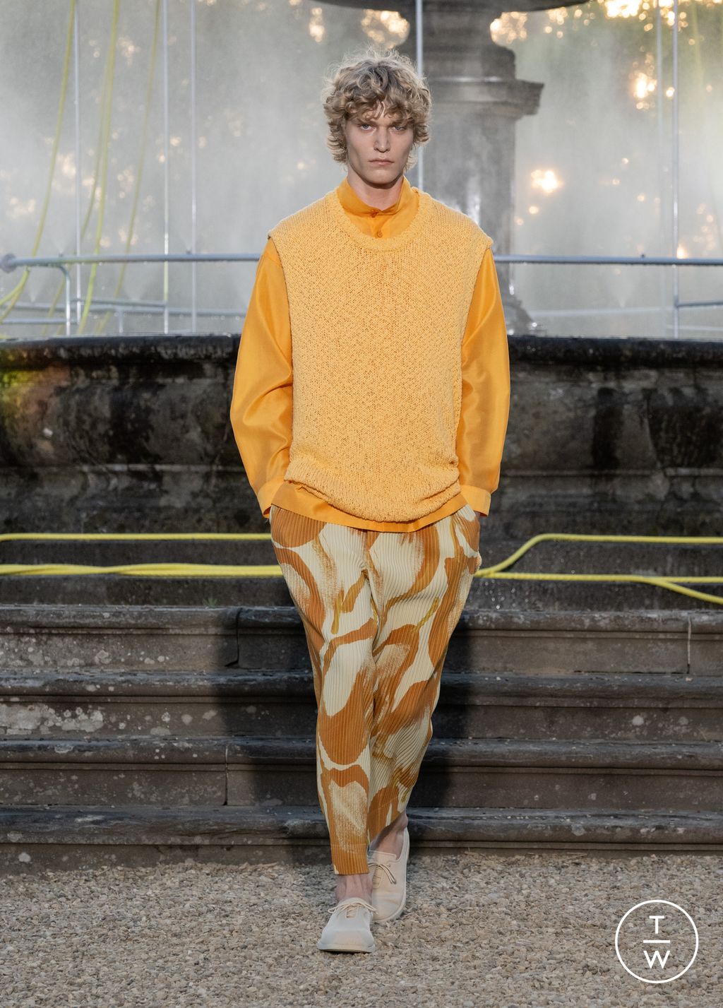 Fashion Week Florence - Pitti Spring/Summer 2026 look 27 de la collection Homme Plissé Issey Miyake menswear
