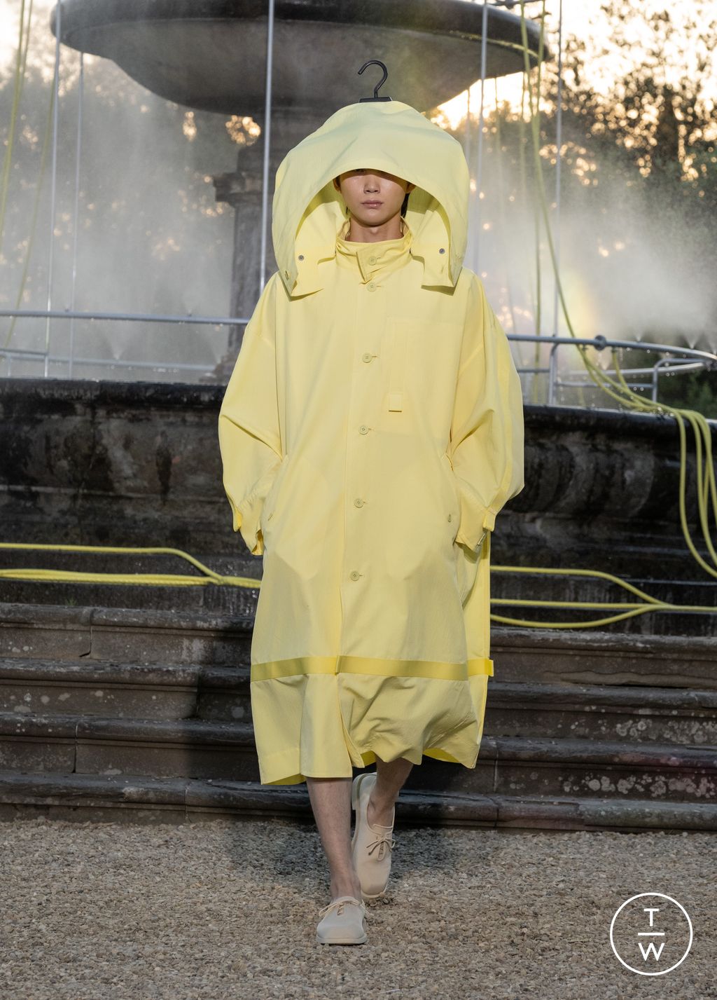 Fashion Week Florence - Pitti Spring/Summer 2026 look 38 de la collection Homme Plissé Issey Miyake menswear