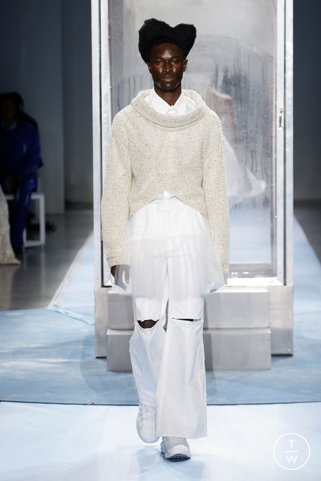 Fashion Week New York Fall/Winter 2023 look 2 from the HEAD OF STATE collection womenswear