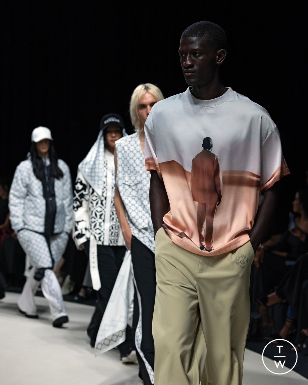 Fashion Week Paris Spring/Summer 2025 look 13 from the House Of Cenmar - Saudi 100 collection menswear