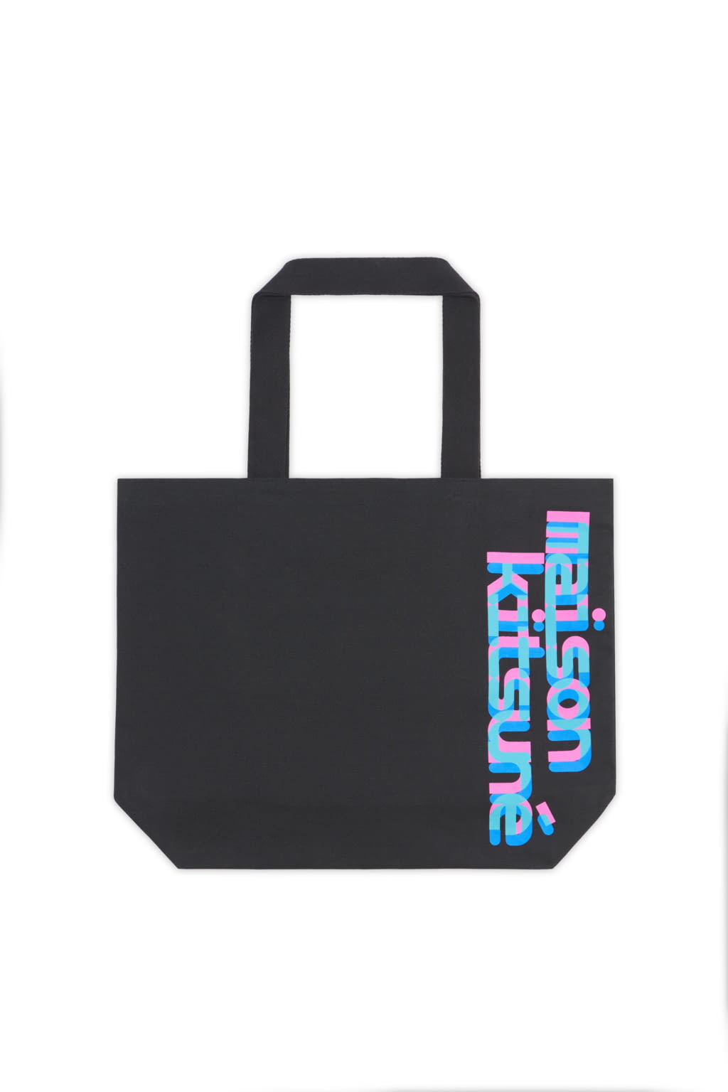 Fashion Week Paris Fall/Winter 2021 look 6 from the Maison Kitsuné collection 女装配饰