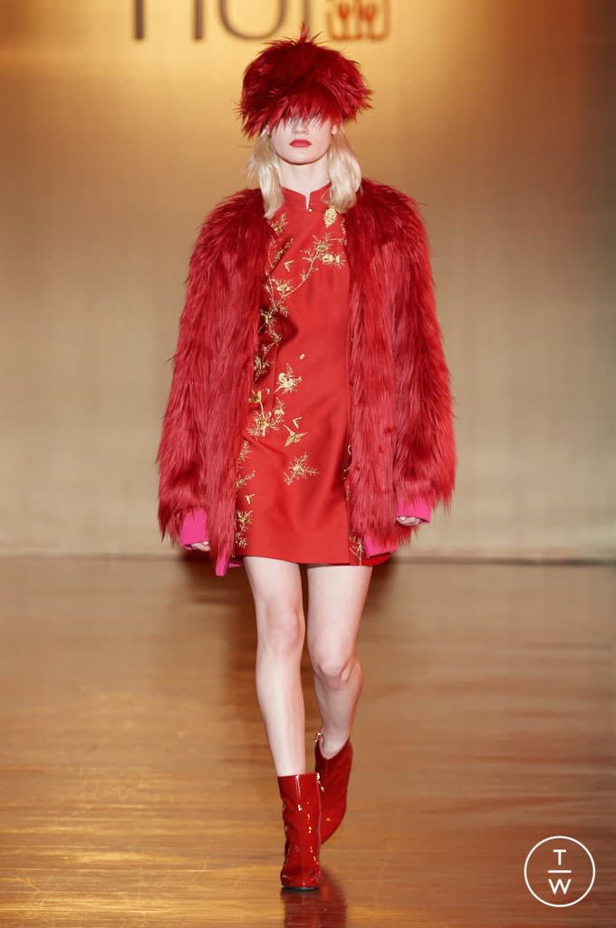 Fashion Week Milan Fall/Winter 2022 look 15 from the Hui collection 女装