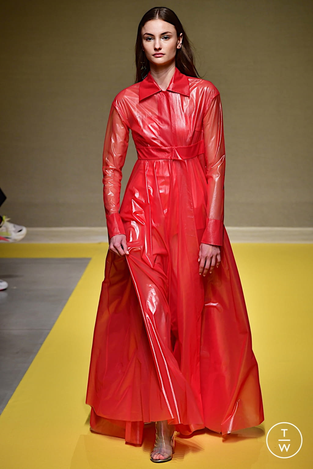 Fashion Week Milan Spring/Summer 2022 look 17 from the Hui collection womenswear