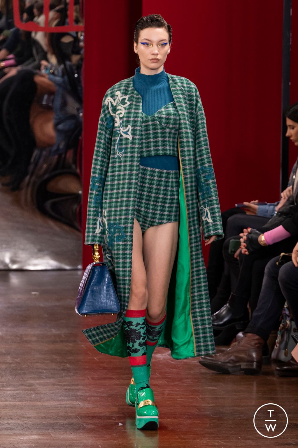 Fashion Week Milan Fall/Winter 2023 look 16 de la collection Hui womenswear