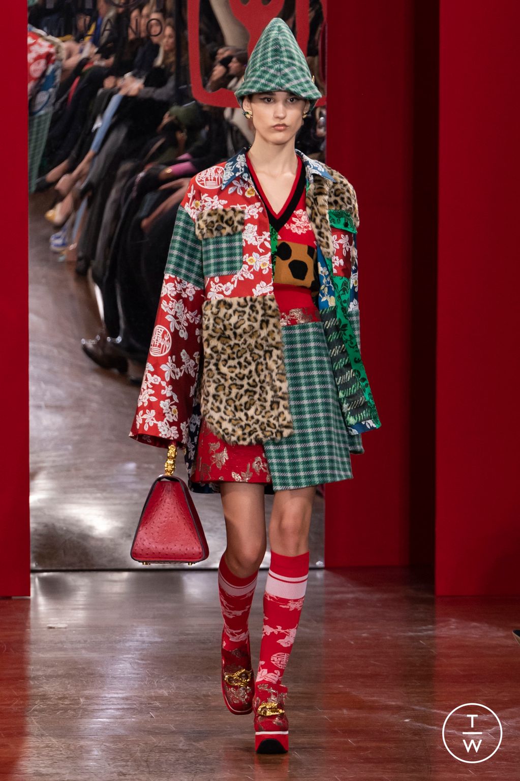 Fashion Week Milan Fall/Winter 2023 look 20 from the Hui collection womenswear