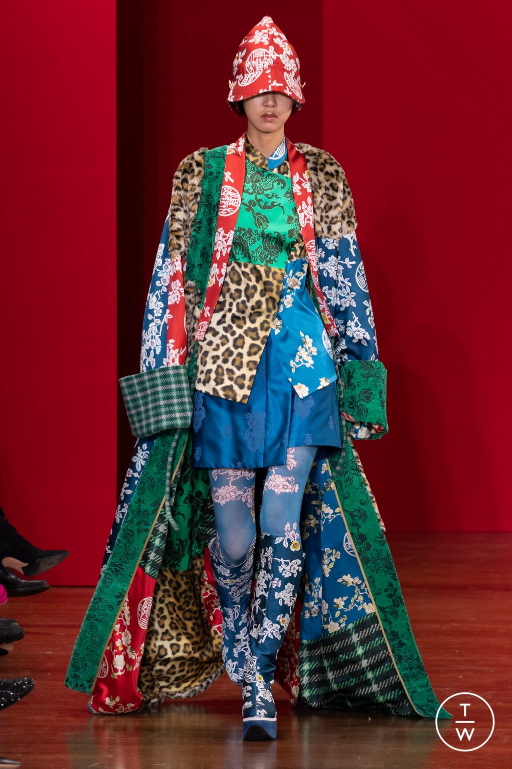 Fashion Week Milan Fall/Winter 2023 look 23 from the Hui collection womenswear