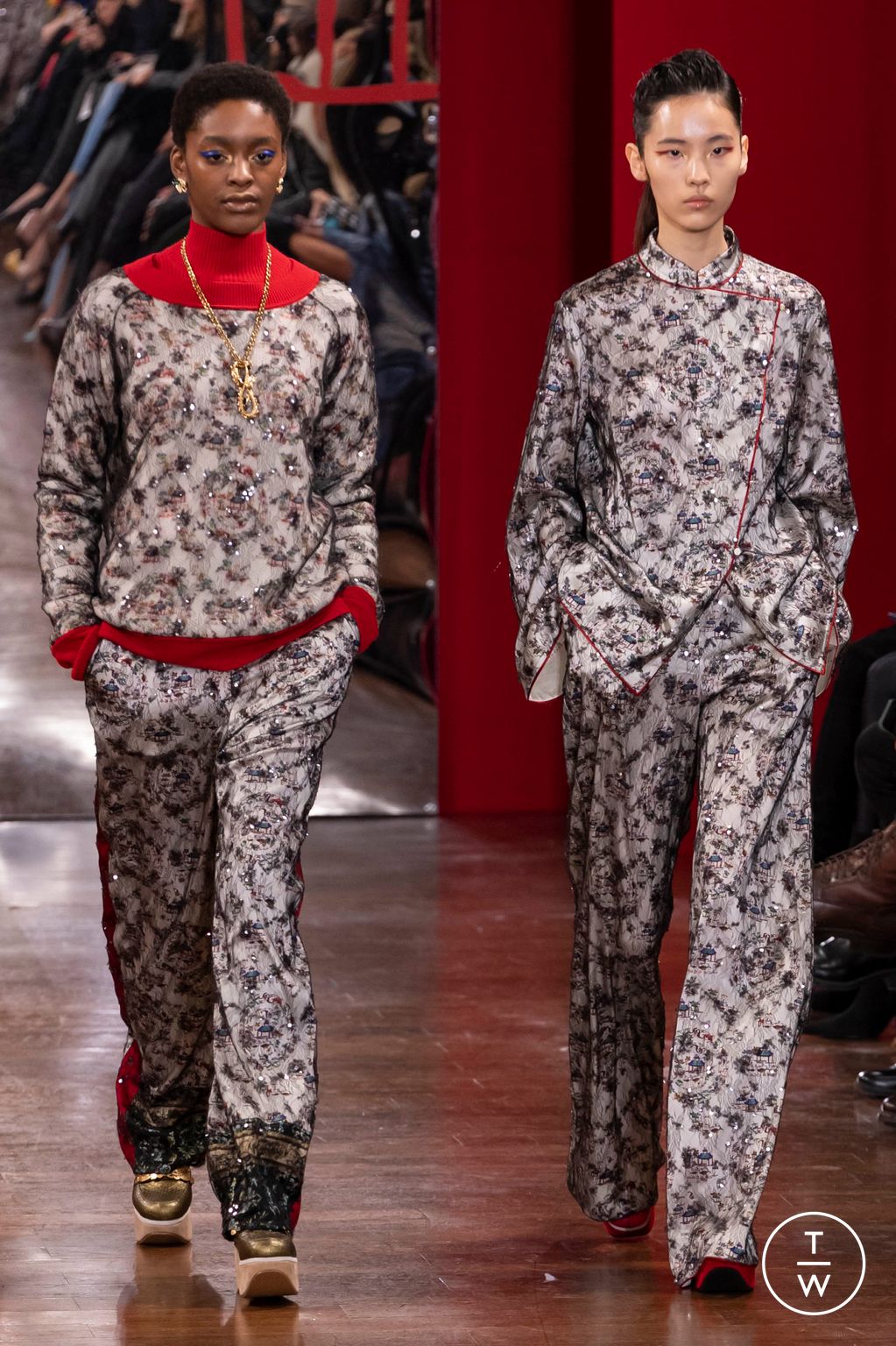 Fashion Week Milan Fall/Winter 2023 look 32 from the Hui collection womenswear