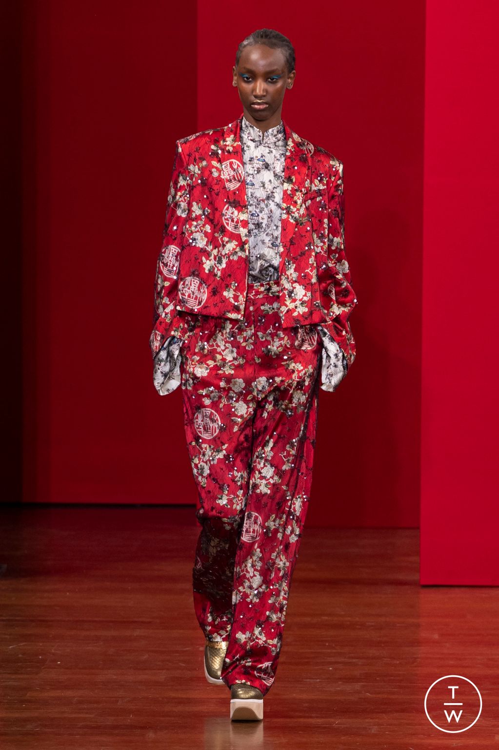 Fashion Week Milan Fall/Winter 2023 look 37 de la collection Hui womenswear