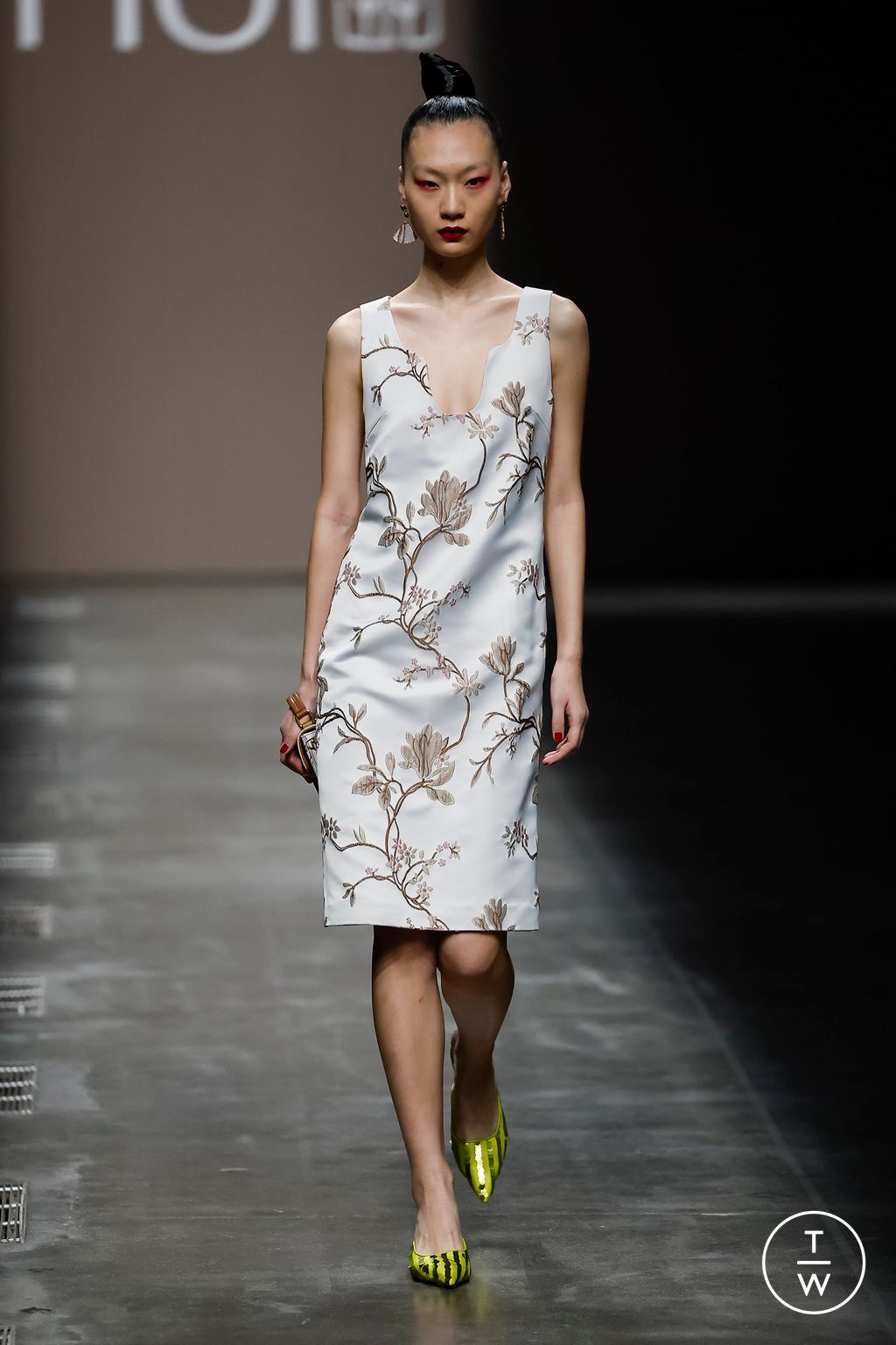 Fashion Week Milan Fall/Winter 2024 look 1 from the Hui collection womenswear
