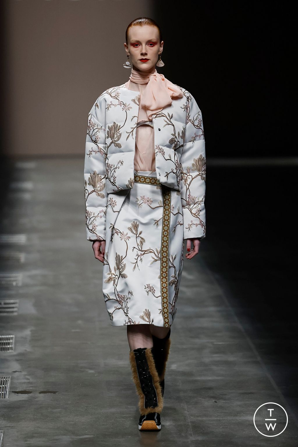 Fashion Week Milan Fall/Winter 2024 look 2 from the Hui collection womenswear