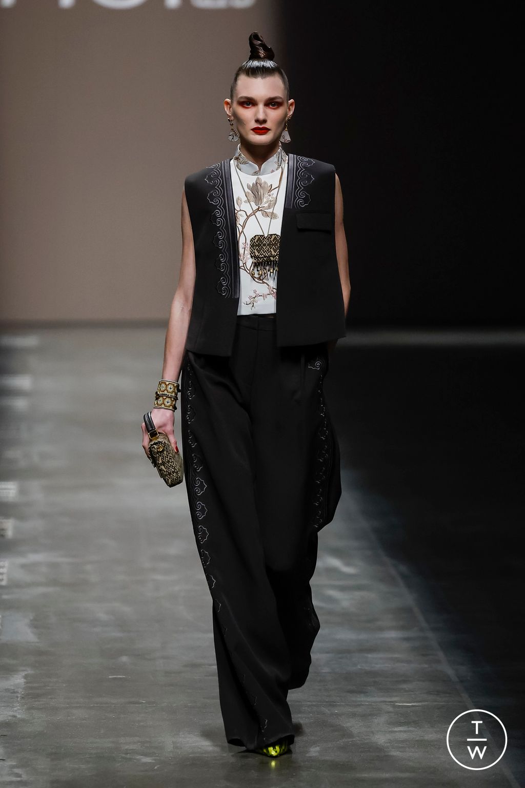 Fashion Week Milan Fall/Winter 2024 look 4 from the Hui collection womenswear