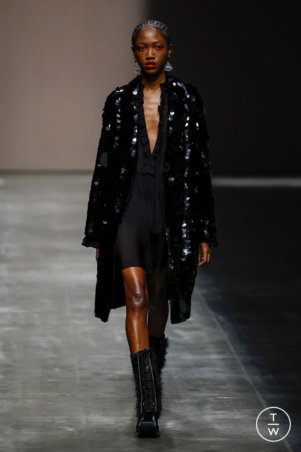 Fashion Week Milan Fall/Winter 2024 look 29 from the Hui collection womenswear