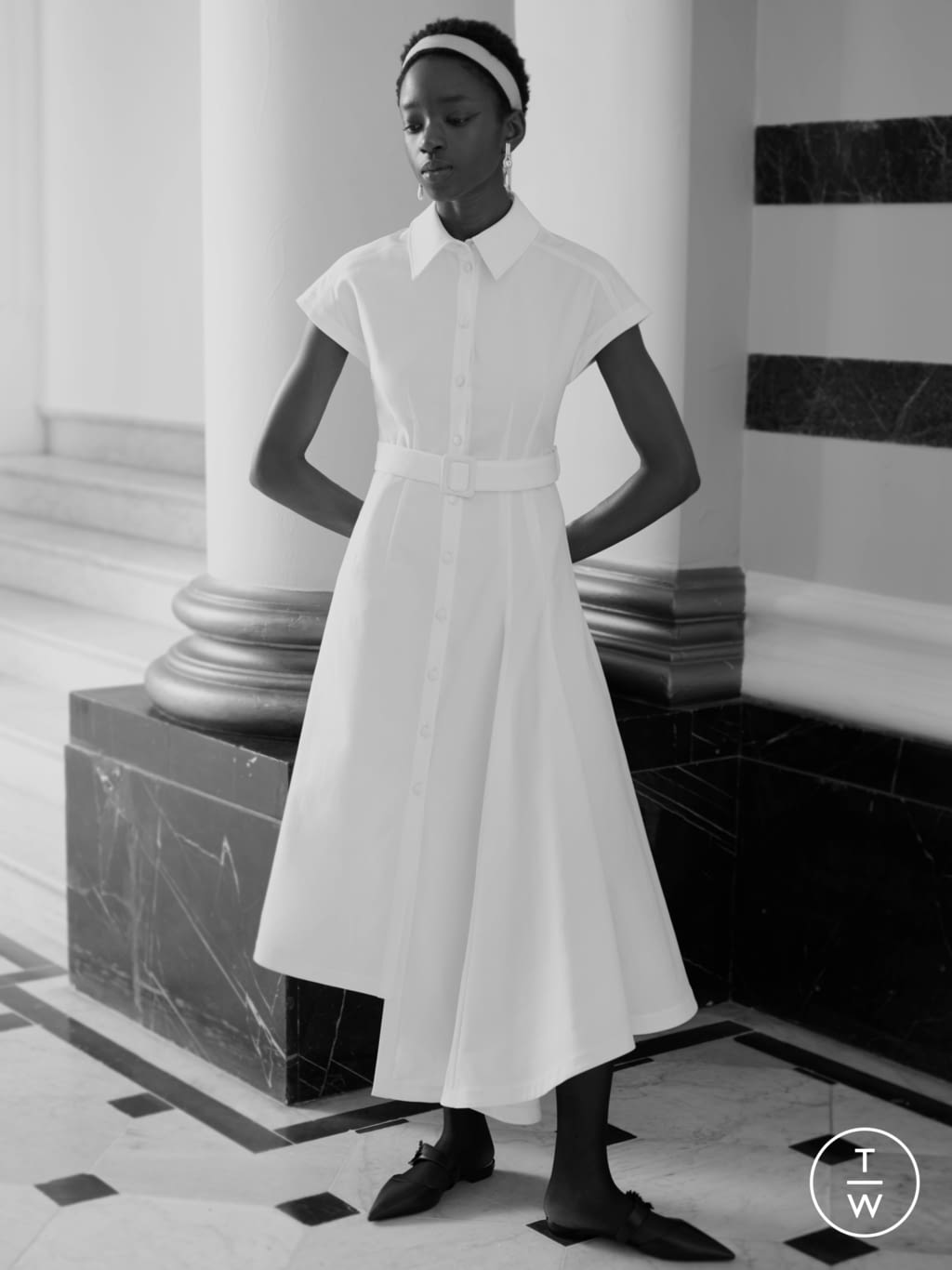 Fashion Week London Fall/Winter 2021 look 14 from the Huishan Zhang collection womenswear