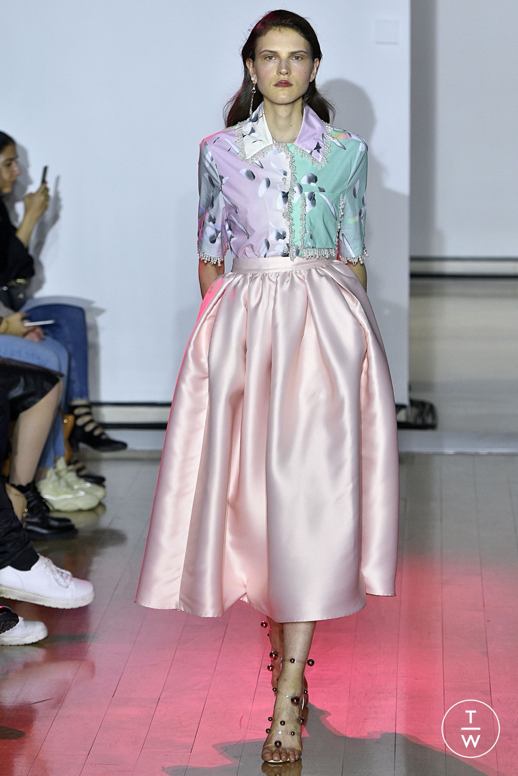 Fashion Week London Spring/Summer 2019 look 10 from the Huishan Zhang collection womenswear