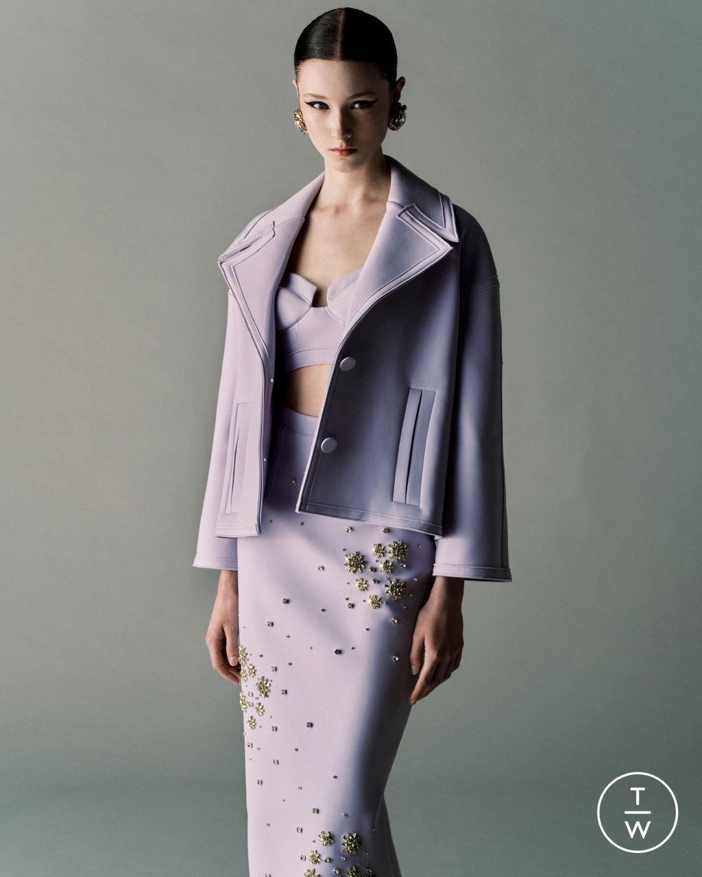 Fashion Week London Resort 2025 look 1 from the Huishan Zhang collection womenswear