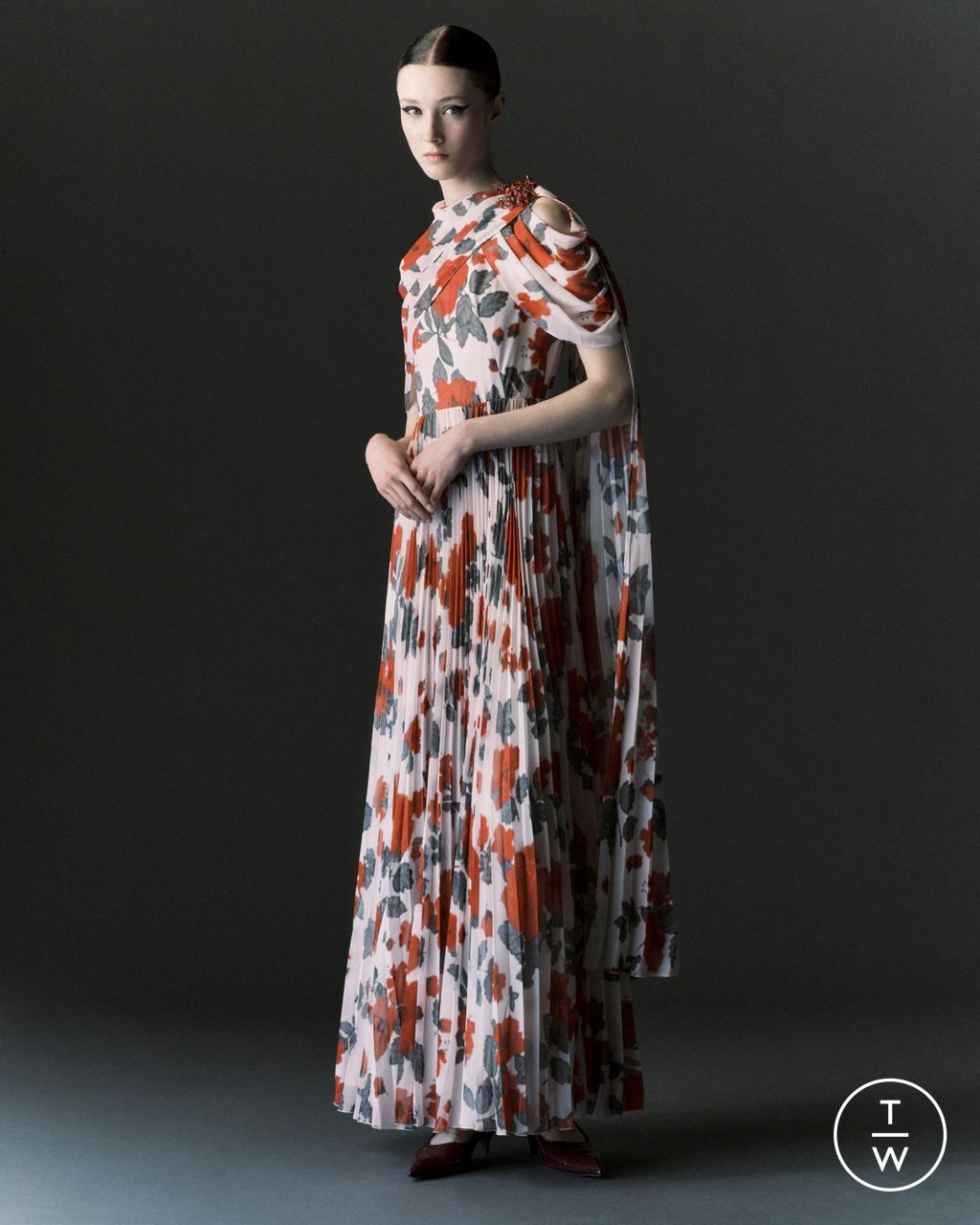 Fashion Week London Resort 2025 look 14 de la collection Huishan Zhang womenswear