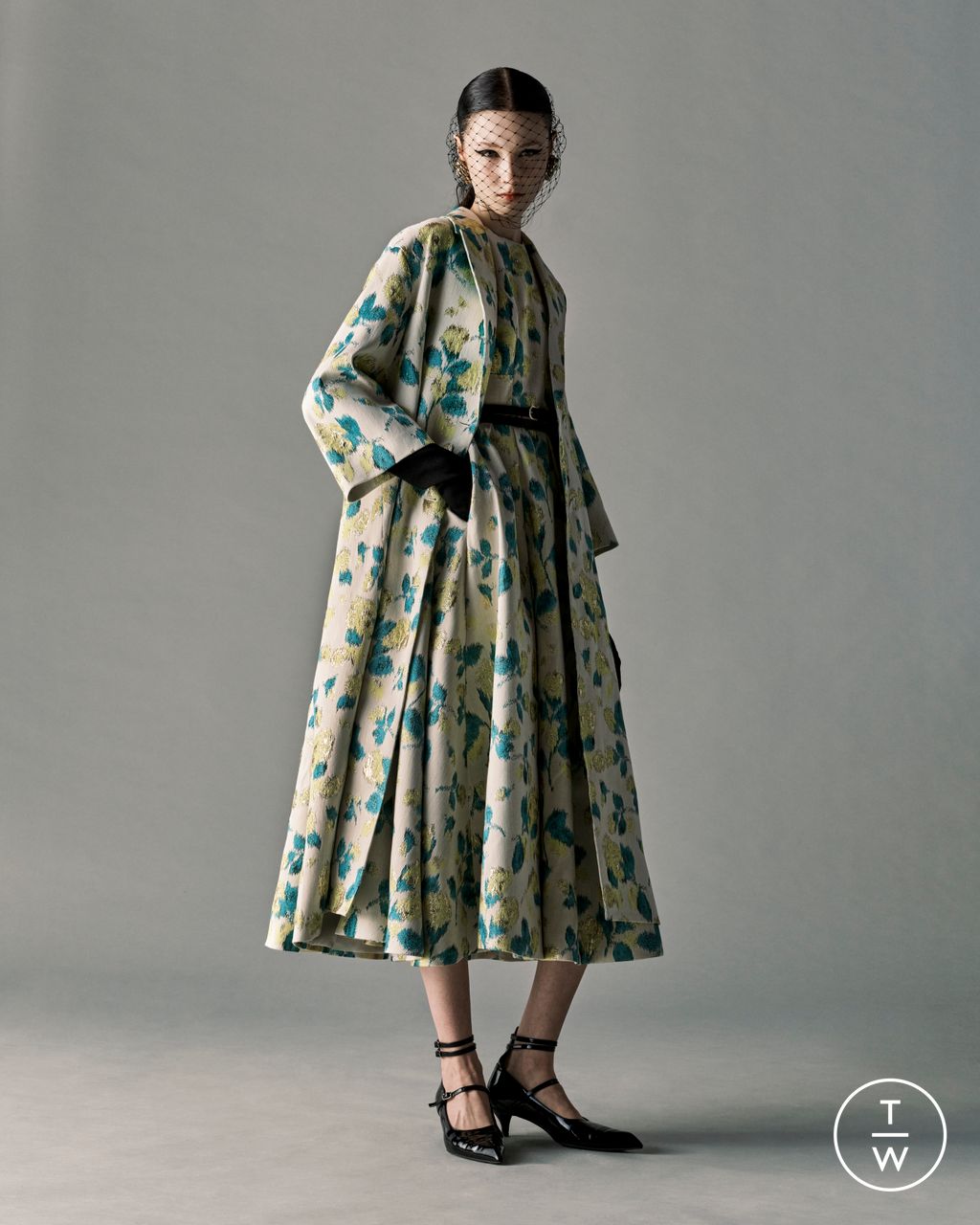 Fashion Week London Resort 2025 look 16 de la collection Huishan Zhang womenswear
