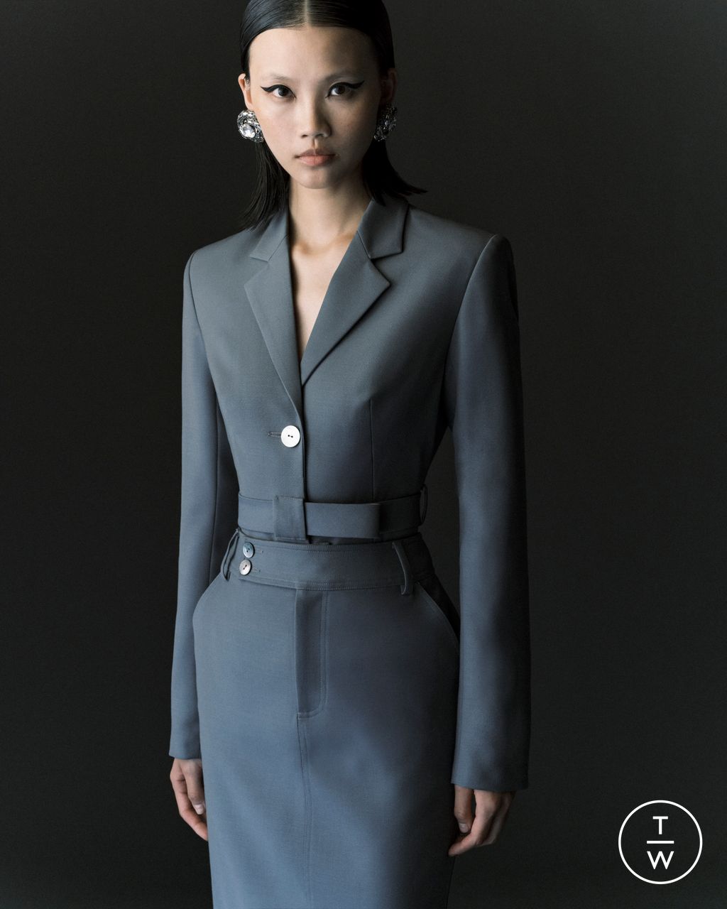 Fashion Week London Resort 2025 look 31 from the Huishan Zhang collection 女装