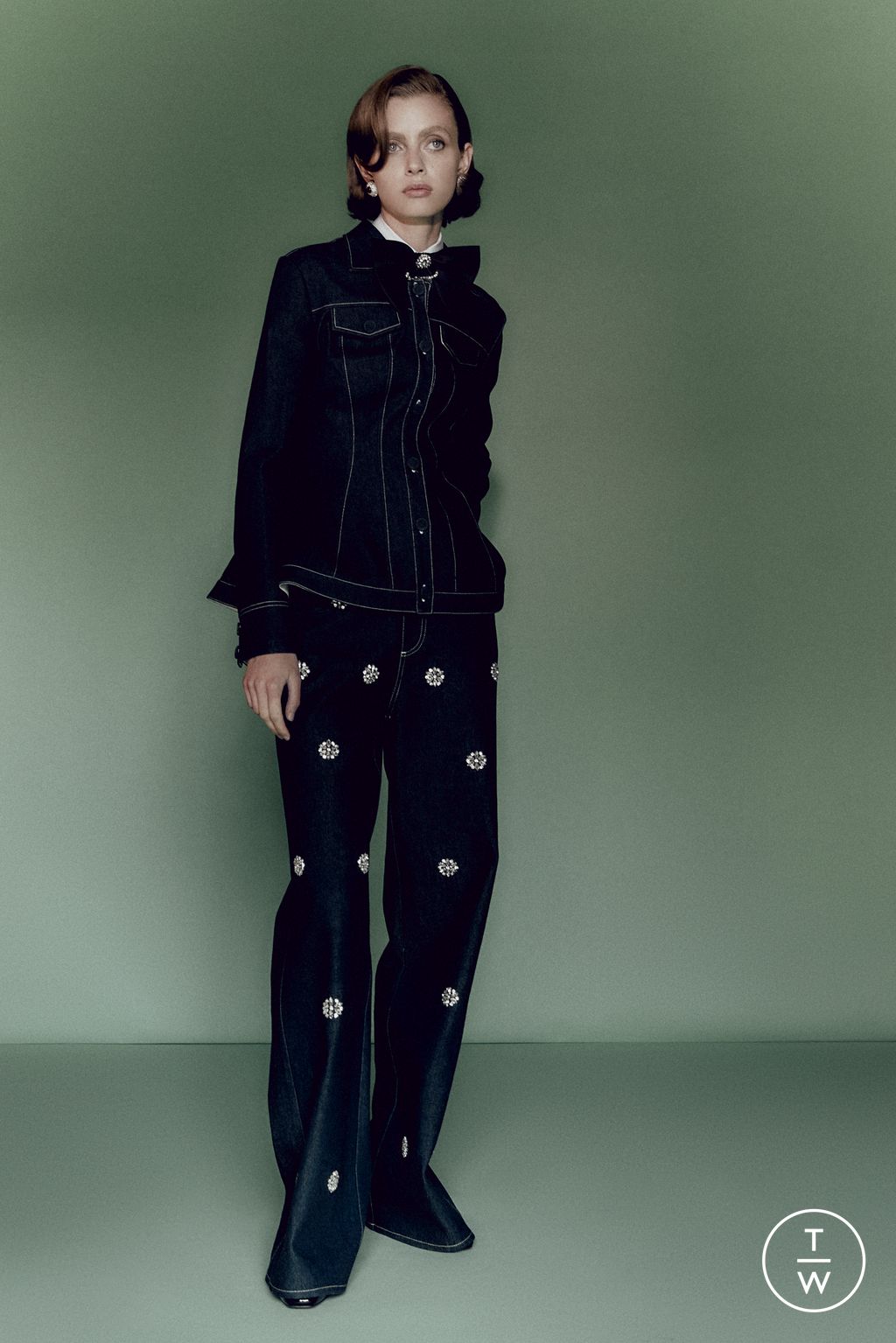 Fashion Week London Resort 2026 look 16 from the Huishan Zhang collection womenswear