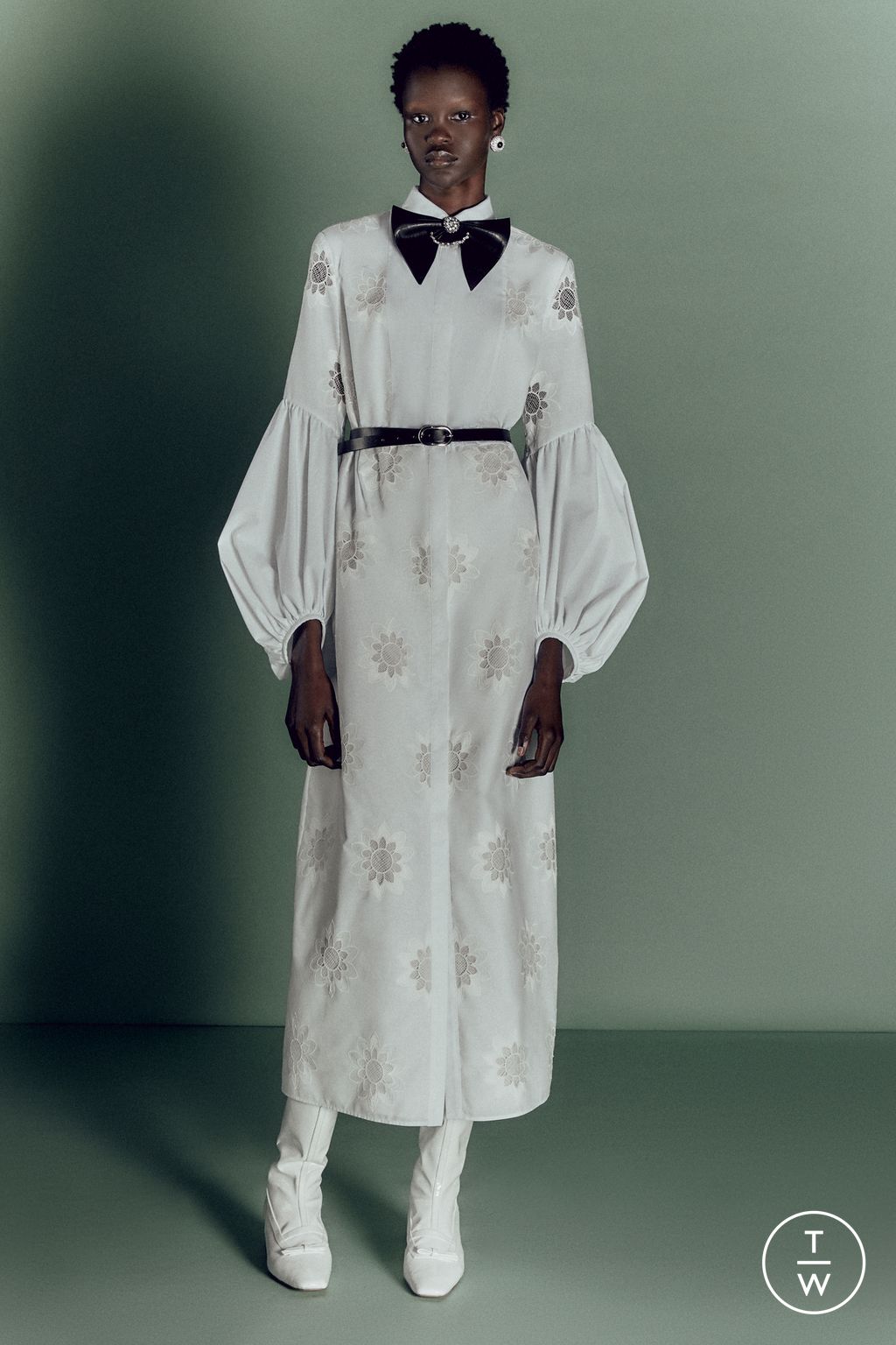 Fashion Week London Resort 2026 look 20 from the Huishan Zhang collection womenswear