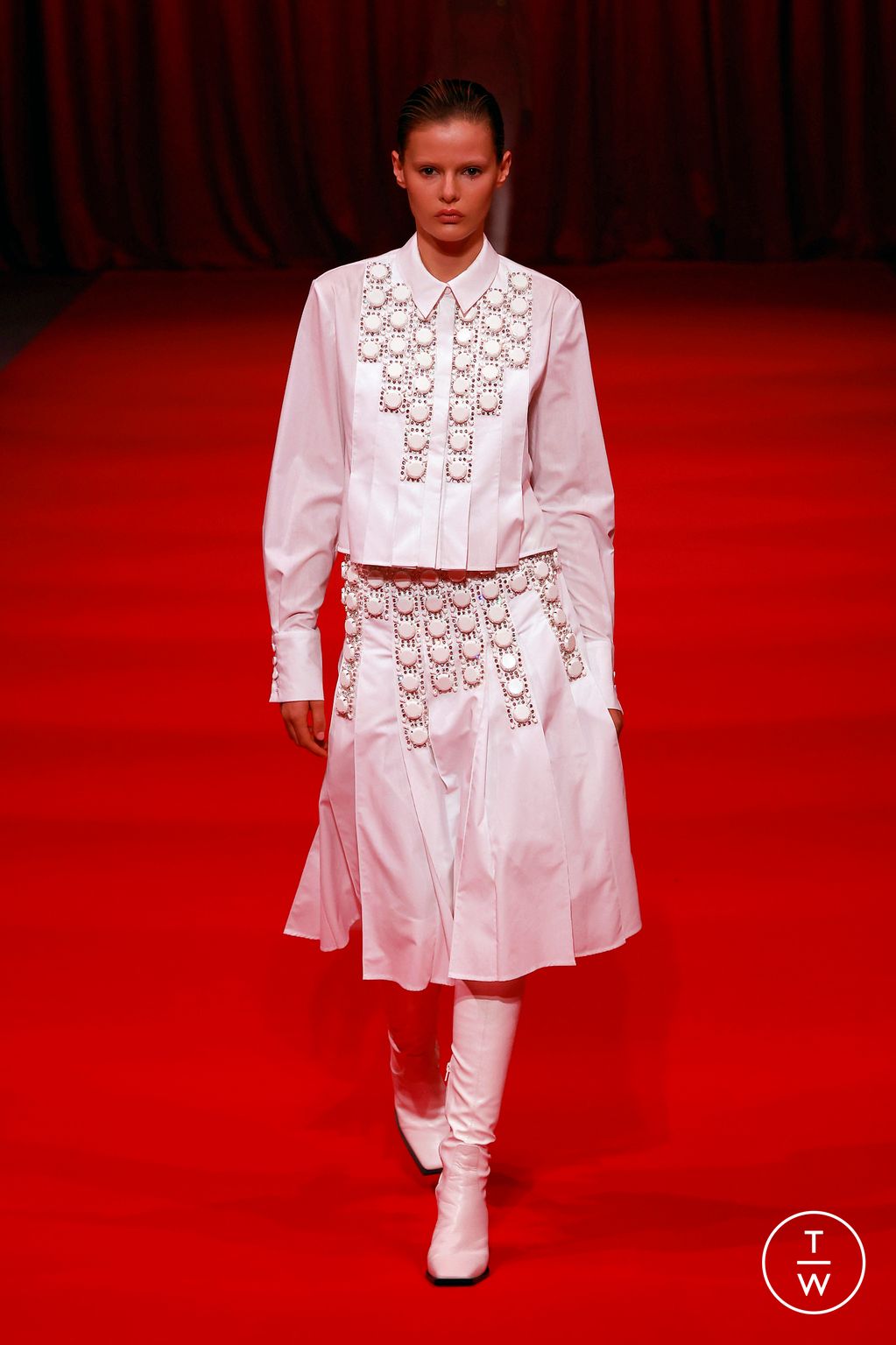 Fashion Week London Spring/Summer 2024 look 1 from the Huishan Zhang collection 女装