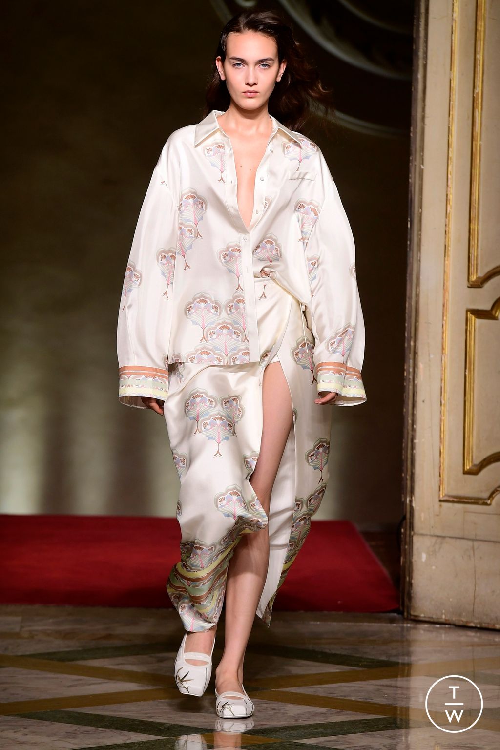 Fashion Week Milan Spring/Summer 2024 look 15 from the Hui collection 女装