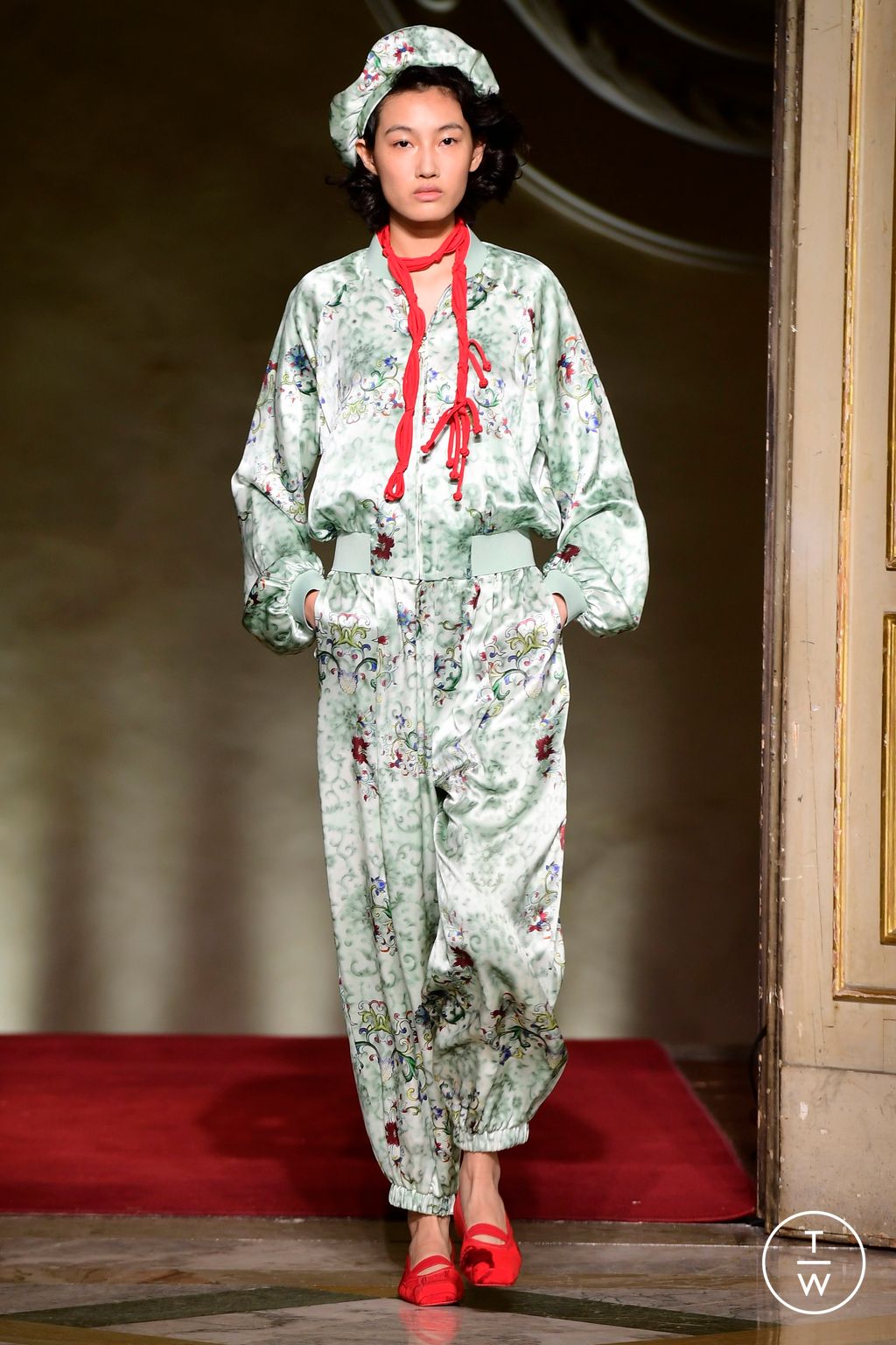 Fashion Week Milan Spring/Summer 2024 look 19 from the Hui collection womenswear